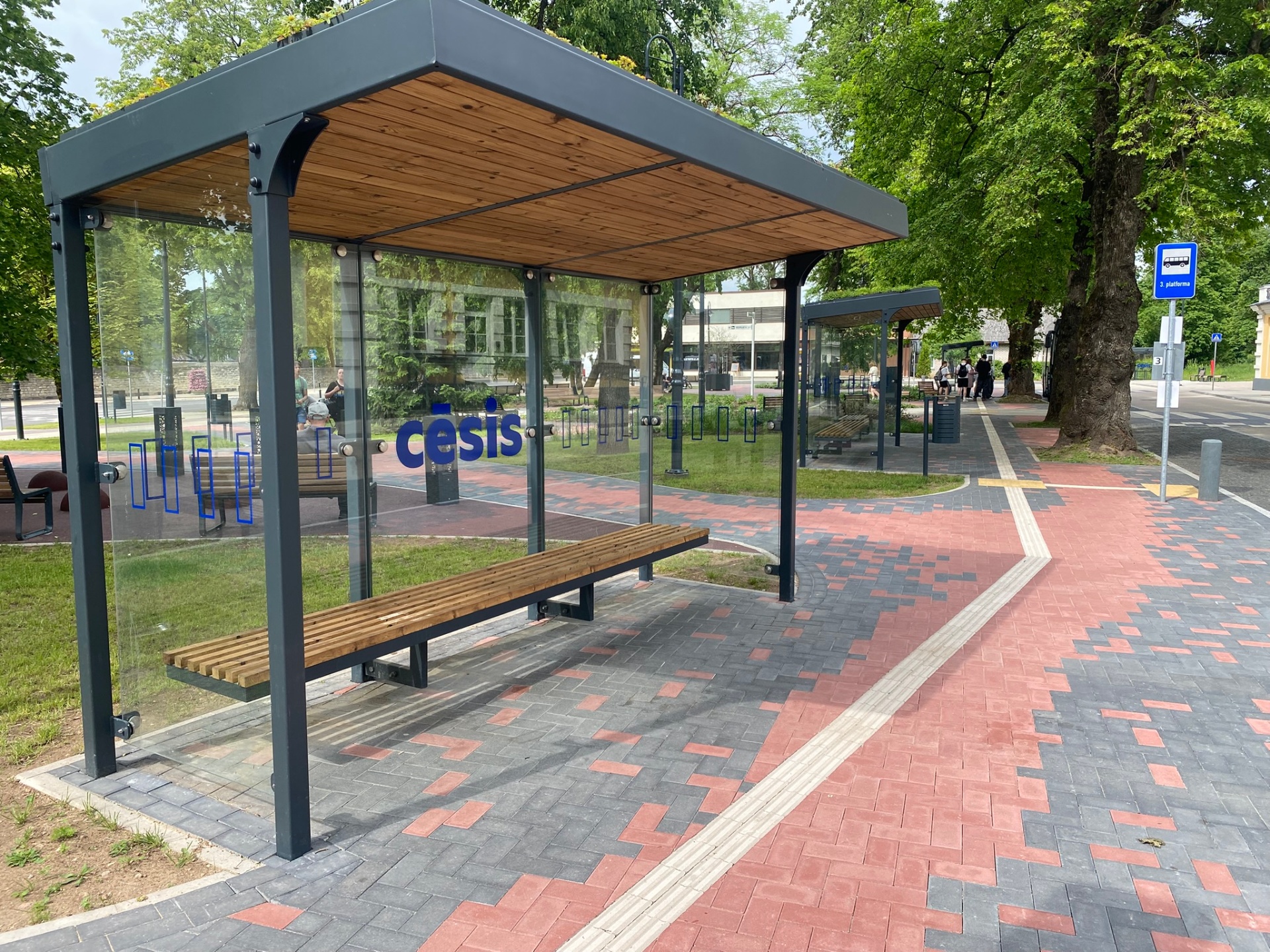 Stacijas laukuma pārbūve Cēsīs