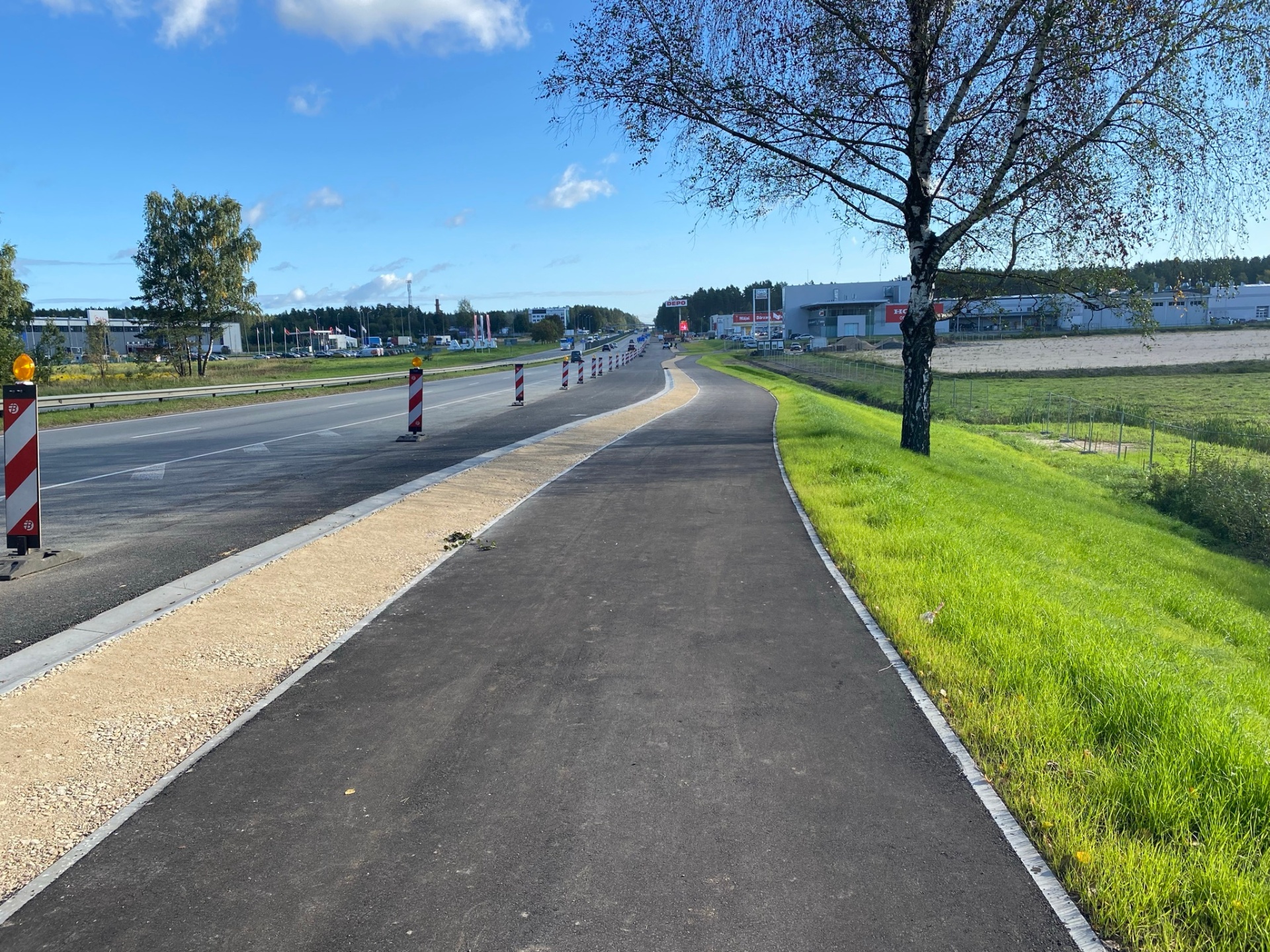 A2 pievedceļš un tirdzniecības centra teritorijas sagatavošana, Berģi — skats 2